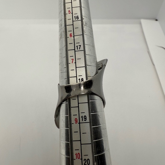 Textured Silver Statement Ring - Picture 9 of 9